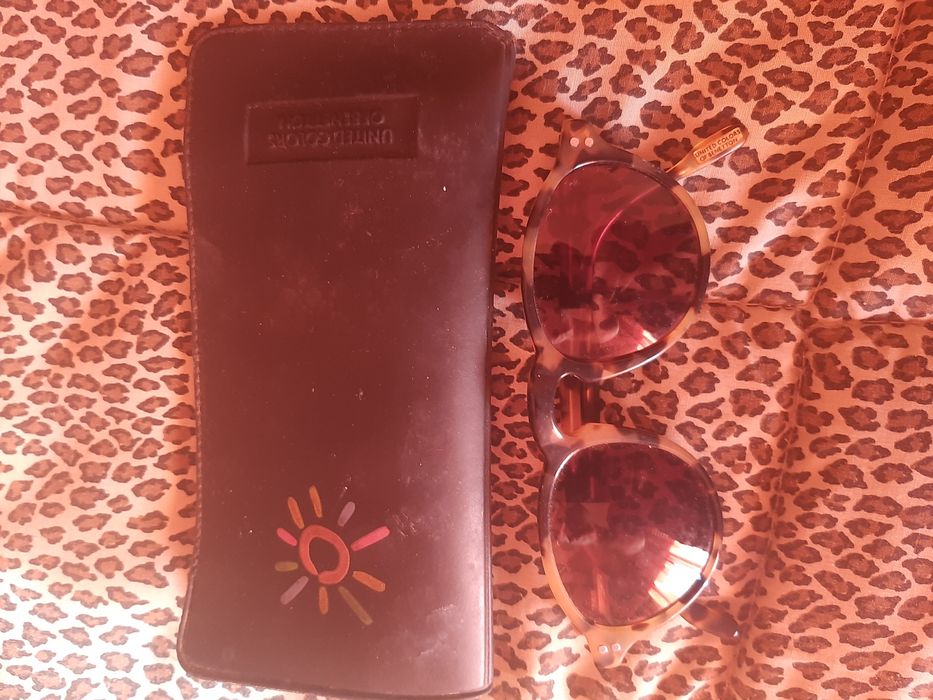 Oculos benetton sem uso