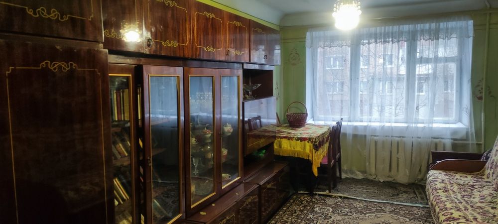 Здам в оренду 2-х кімнатну квартиру в р-ні "Думки".