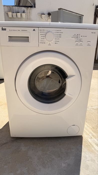 Vendo Vários Artigos para Cozinha e Lavandaria e Esplanada