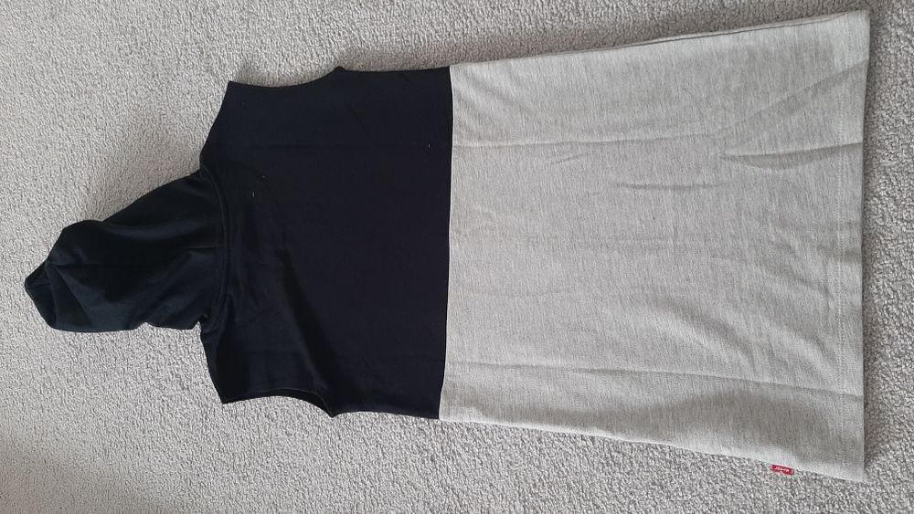 Nowa sukienka dresowa 128/134