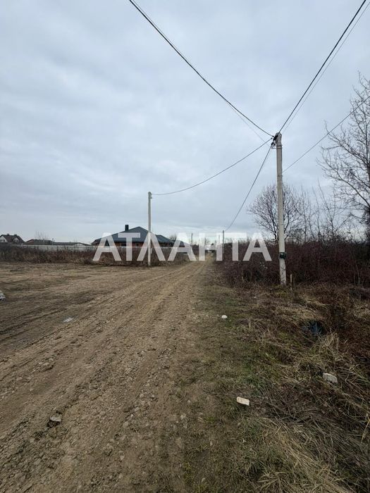 Ділянка в Садовому