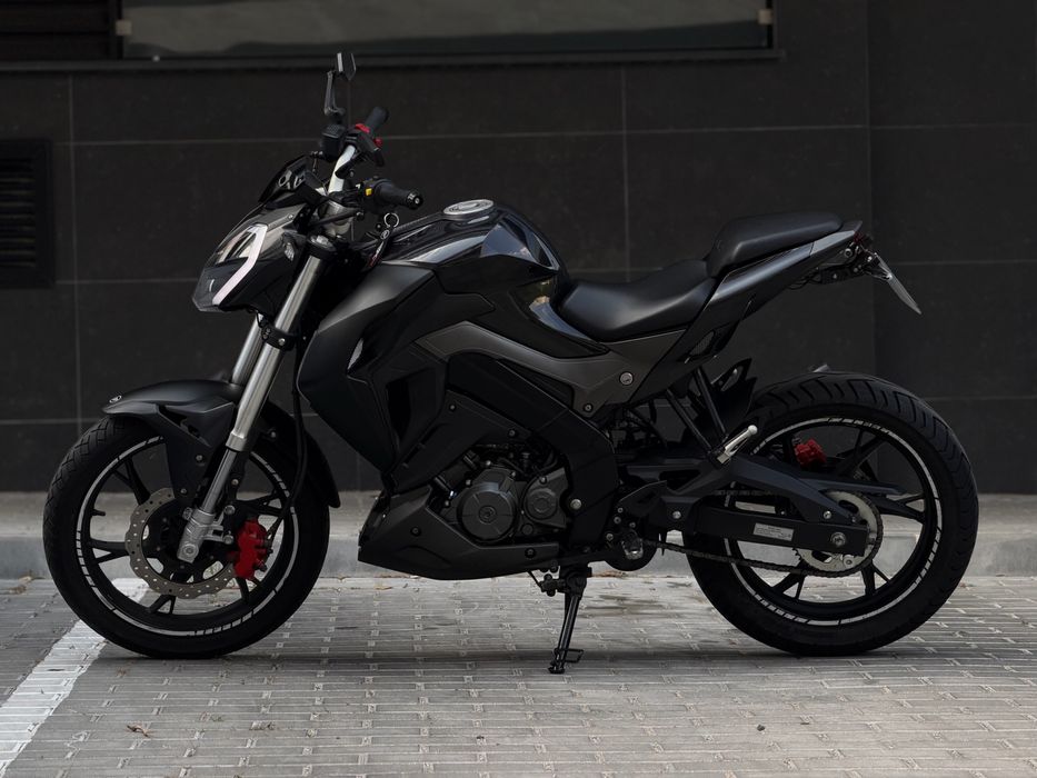 KEEWAY RKF 125 - C/ EXTRAS! Como Nova!