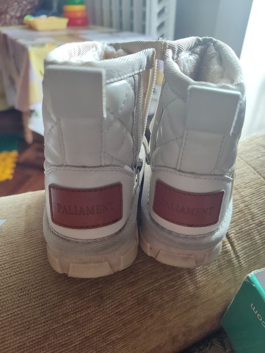 Продам дитячі зимові угги