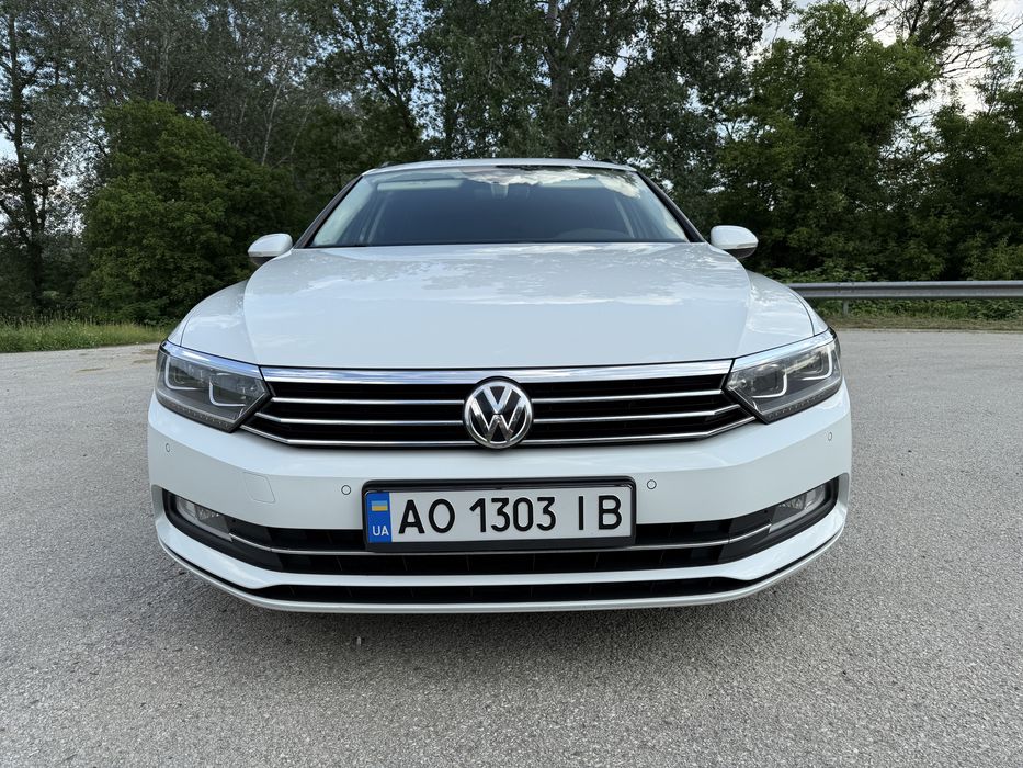 Дод. інф.  WatsApp / Viber, авто знаходиться в Євпропі.
На обмін ціна дороща.

Продам власний автомобіль в  збереженому, гарному стані, куплений у 2022 р. в Угорщині  від першого власника з пробігом 200 тис.. У 2023 році мною розмитнено та зареєстровано в Україні.

Сервісні роботи на грудень 2025 рік 242тис. км.:
моторне масло Aral 5w30
маслянний фільтр
повітряний фільтр
гальмівне масло
задні гальмівні диски
гальмівні колодки передні/задні
Нові зимові шини

сервісна книжка: 200 тис. км. замінено ГРМ+насос+ролик.

-2015 рік
-мотор 2.0 TDI (150 л.с.)
-механіка 6 ст.
-Автономне опалення/підігрів WEBASTO дуже зручна опція, керування з борт. комп. або з пульта;
-Трьохзонний клімат контроль;
-LED фари;
-Старт/стоп;
-Датчик дощу;
-Датчик світла;
-Камера заднього виду та парктроніки передній/задній;
-Distronic/Адаптивний круїз контроль із функцією автоматичного екстреного гальмування:
-Lane Assist утримання полос та підрулювання;
-Навігація, Bluetooth, Aux, USB, SD-Card;
-Система розпізнавання дорожніх знаків,
-Ел. склопідйомники, ВІДКР/ЗАКР з пульта;
-Ел. сидіння/підігрів/масаж;
-Елект. фаркоп;