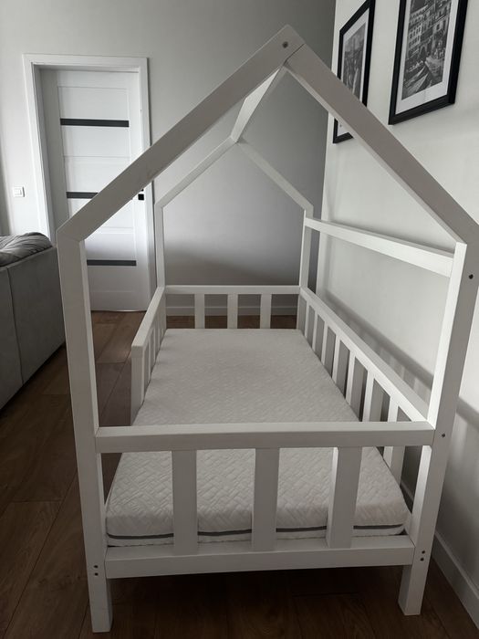 Łóżko domek dzieciece Sweet baby room z materacem