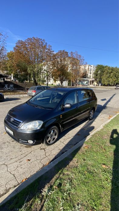 Toyota Avensis Verso