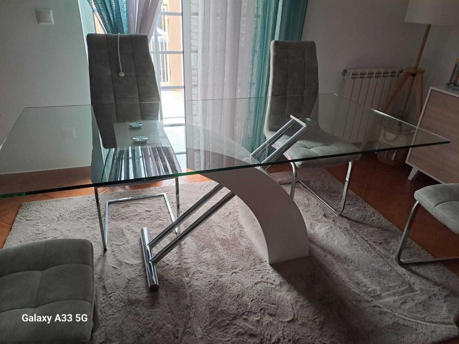 Mesa de vidro Medidas: 90cm X 180cm