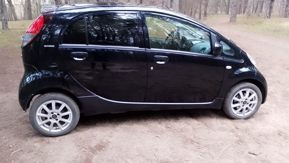 Peugeot ION электромобиль