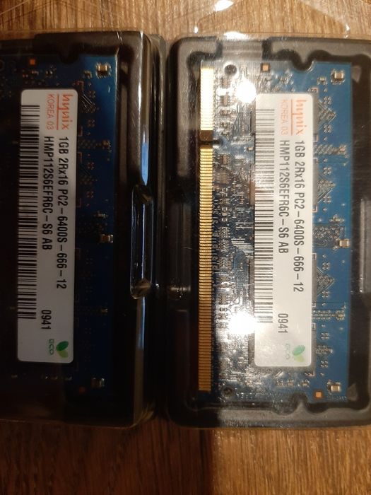 Память для ноутбука 1 гигабайт планка 2 шт