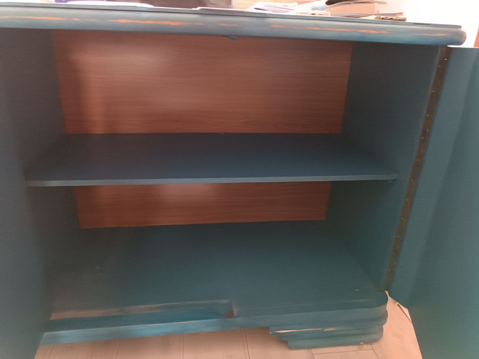 Kredens z lat 50 po renowacji.