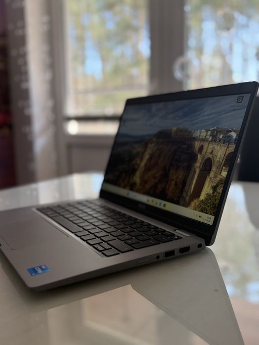 Dell latitude 5320 | intel core i5 11 gen | 256 gb | 8GB ram
