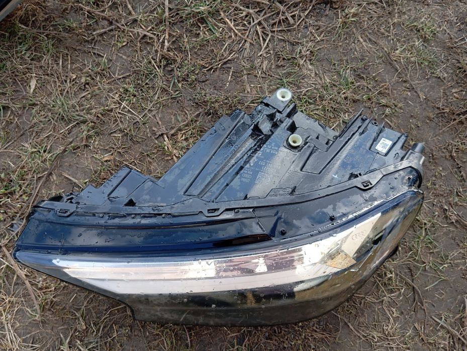 Lampa reflektor lewy przód Audi Q4 E-Tron Full LED Oryginał Europa