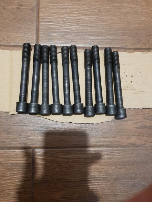 Головка блока ЗМЗ 406, Волга, Газель, УАЗ, болти головки