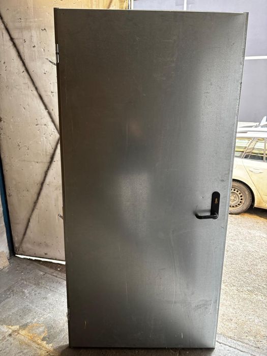 Drzwi budowlane techniczne