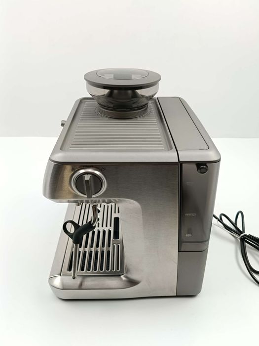 Ekspres kolbowy Sage the Barista Express SES875BSS