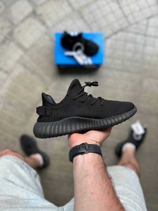Кросівки Adidas Yeezy 36-41 р. Чорні, Літо опт є роздріб