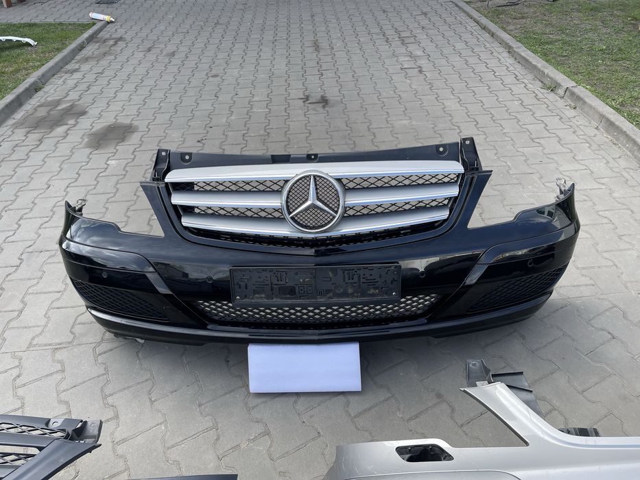 Бампер решітка віто віано Mercedes Vito 639 Viano w447 розборка