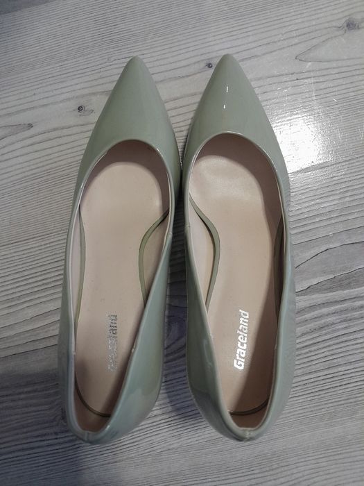 Szpilki 38 graceland