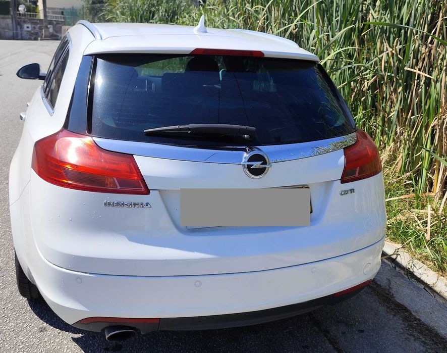 Opel Insignia Sports Tourer 2.0 CDTi 130cv — photo 3
