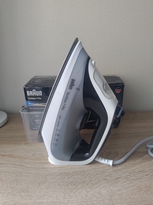 Праска BRAUN TexStyle 7 Pro SI 7149 WB 2900W