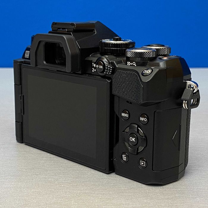 OM System OM-5 Mark II (Corpo) - 20.4MP | 3 ANOS DE GARANTIA