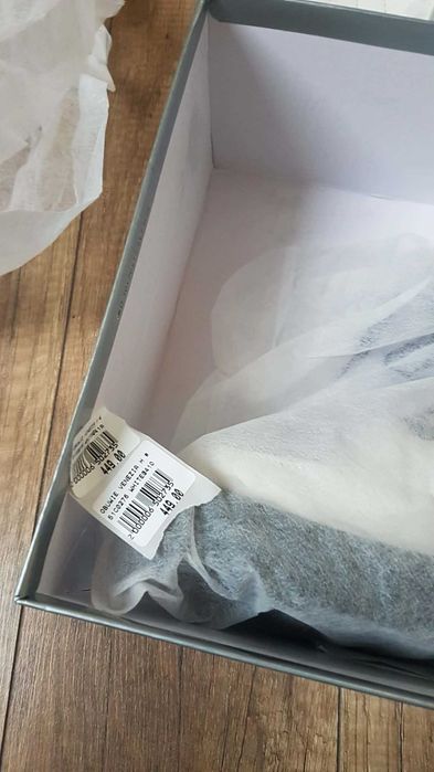 Sprzedam  nowe damskie  buty Venezia