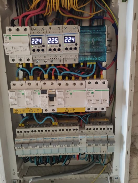 Електромонтаж, послуги електрика, електрика в квартиру, електромонтажн