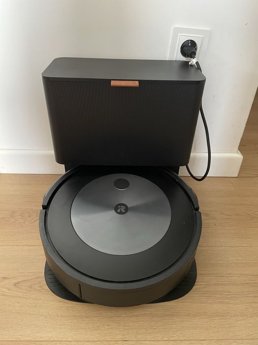 iRobot Roomba j7