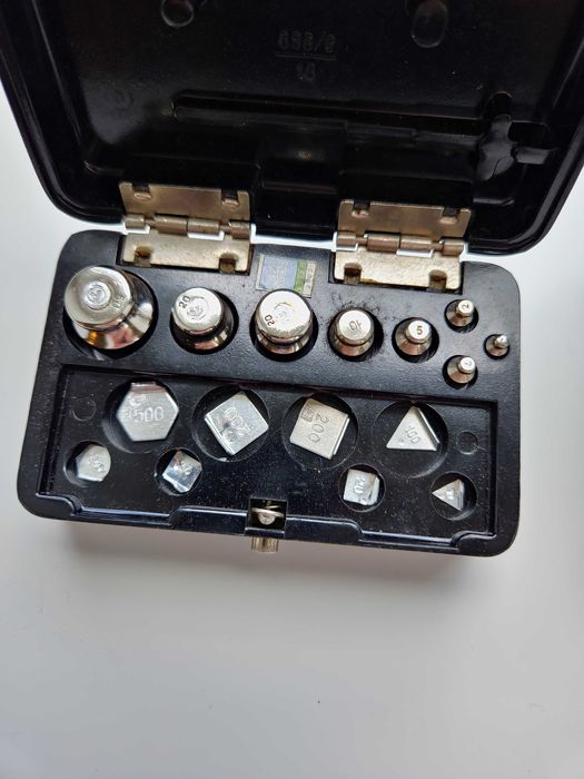 Набор гирь для лабораторных весов Г-4-110 МГ-1100-10 ГОСТ 7328-65: 190 ...