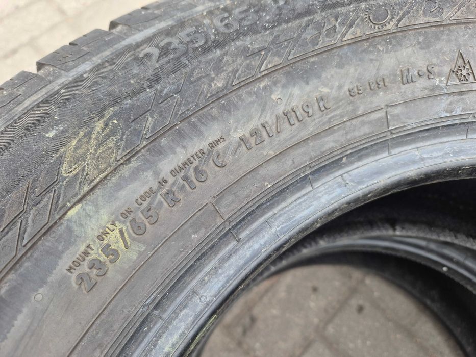 Continental VanContact 4Season 235/65r16c 121/119R N4729
