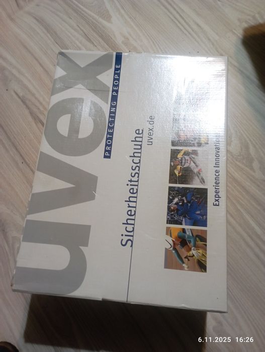 Buty Uvex rozmiar 43 wkładka 28,7 cm nowe