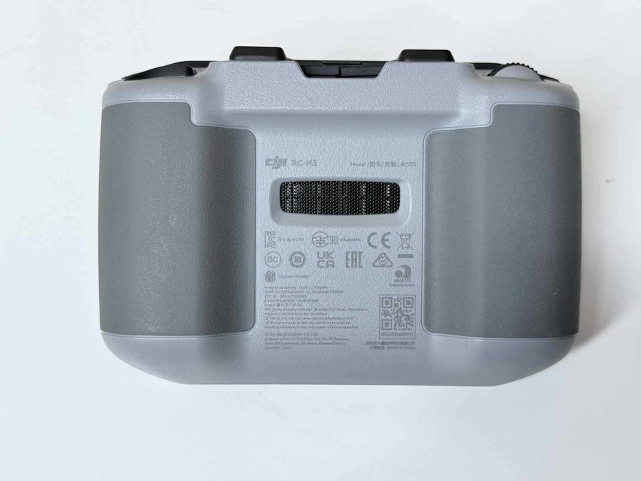 Dron DJI Neo + DJI pilot + 2 baterie + inne dodatki