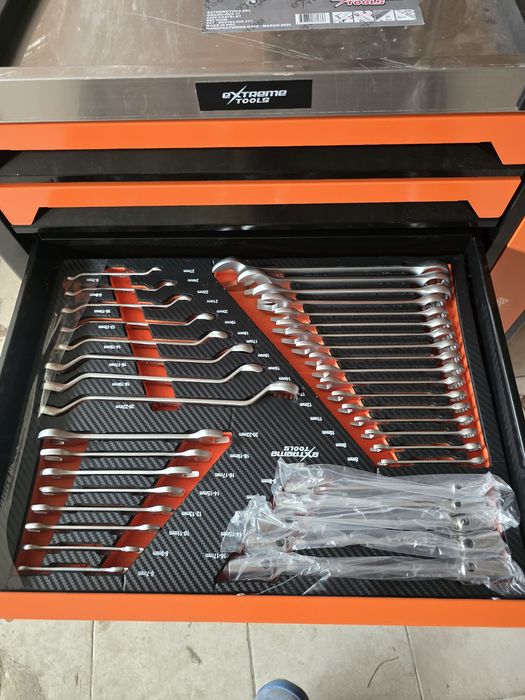 Carrinho de 7 gavetas completas novo