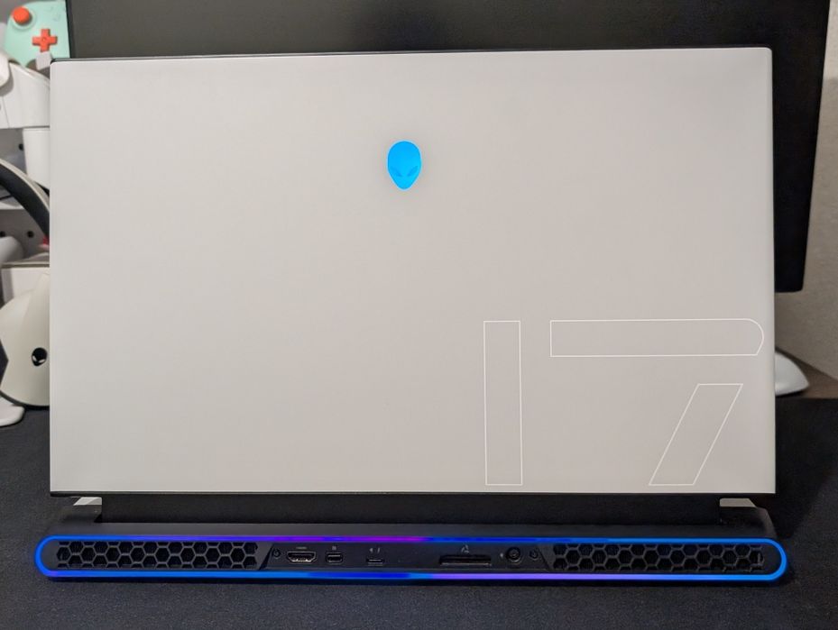 Dell Alienware m17 R4 Lunar Light | RTX 3080 16GB | i9-10980HK | 32GB RAM | 17.3" 360Hz | Преміум