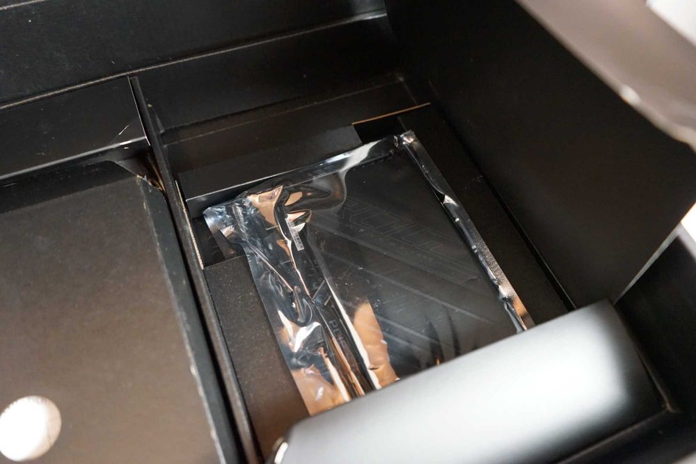 Материнська плата Asus ROG CROSSHAIR X670E EXTREME AM5