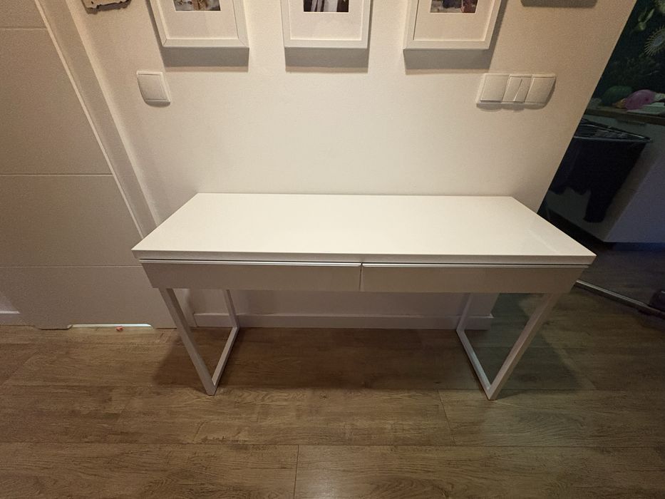 Biurko Besta Ikea