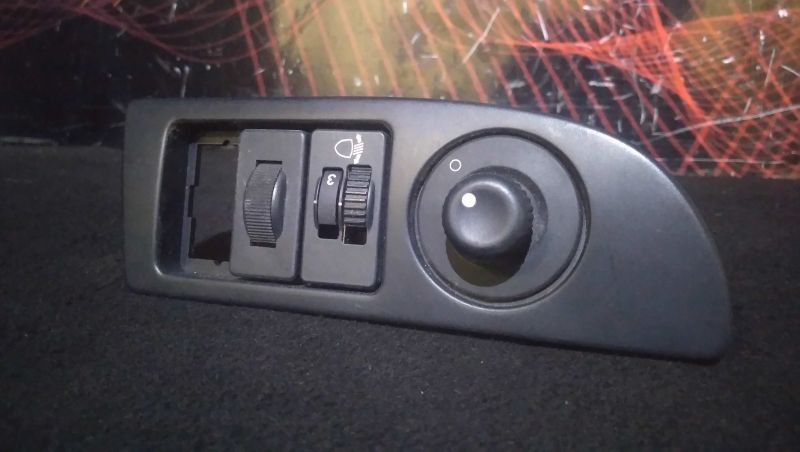 Botão Regulador Dos Espelhos Citroên Xsara Caixa/Combi