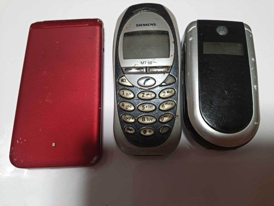Лот телефонов кнопочних