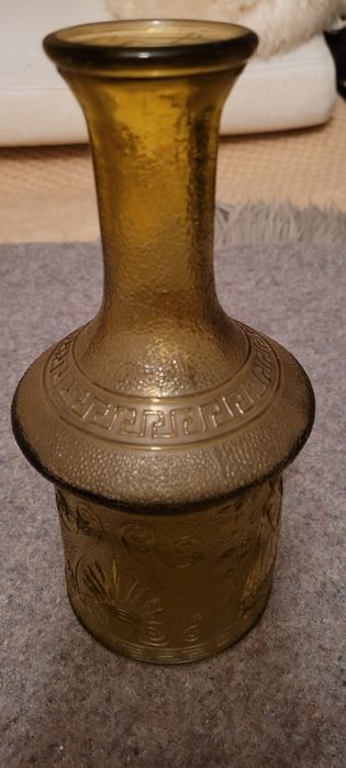 Stara szklana karafka wys. 21 cm.