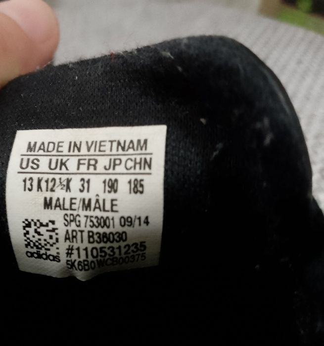 Buty sportowe dla chłopca r31