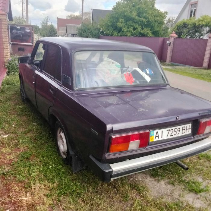 Продам ваз 2105.