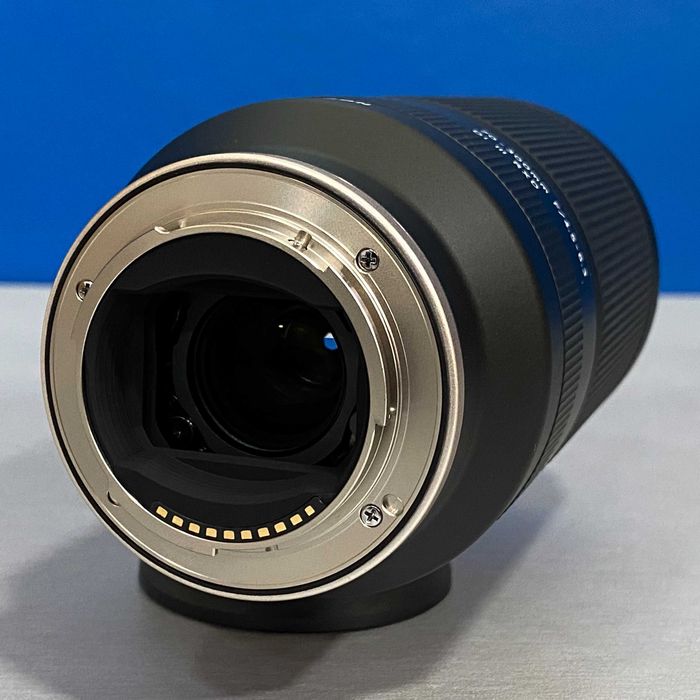 Tamron 70-300mm f/4.5-6.3 Di III RXD (Sony)- NOVA - 3 ANOS DE GARANTIA