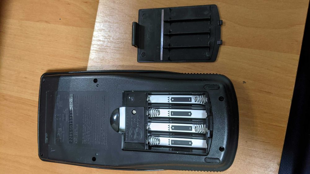 Графічний інженерний калькулятор TI-83 Plus