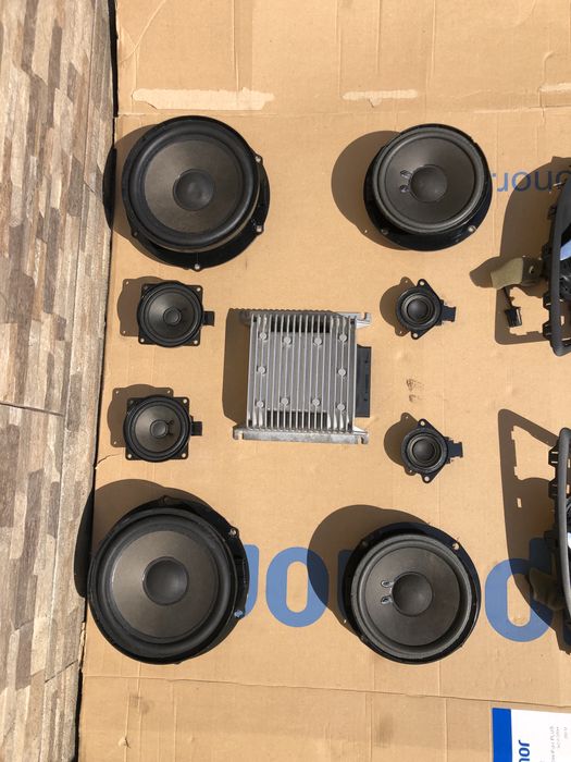 5c6035456 Підсилювач Fender  Динаміки VW SoundSystem  Skoda