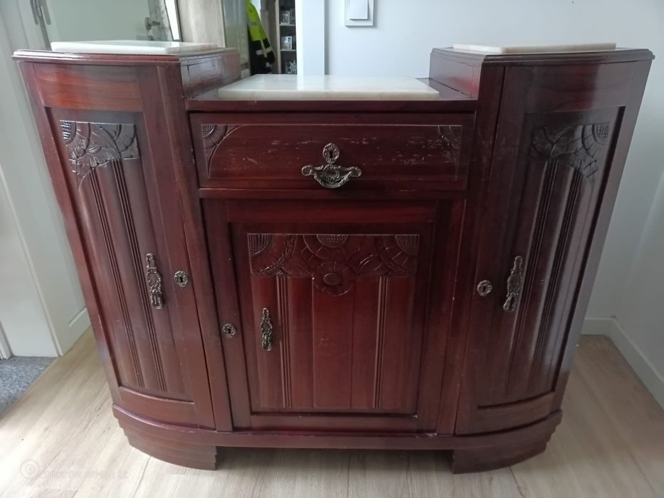 Móvel com espelho - 190 €