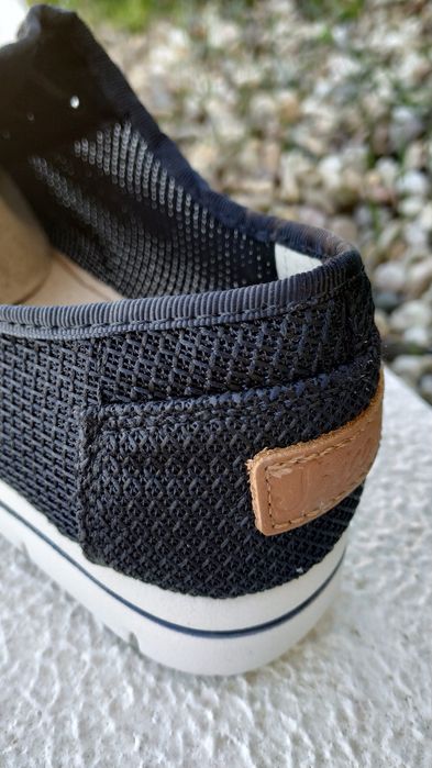 Ténis novos de senhora , respiráveis  super confortável! Só Nº 37