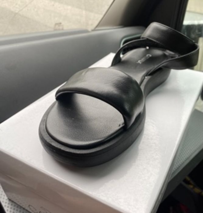 Стильні жіночі босоніжки дуже м’які зручна посадка 40 41