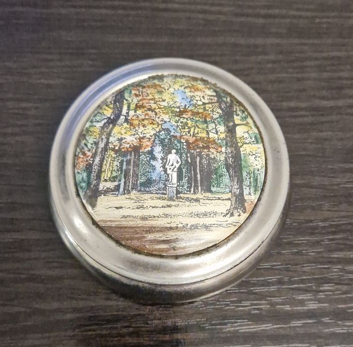 Винтажная пудреница-шкатулка ленэмальер, клеймо "ЛЭ", эмаль, ссср