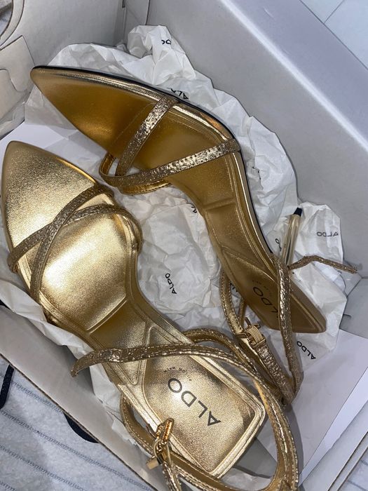 sapatos salto alto Aldo