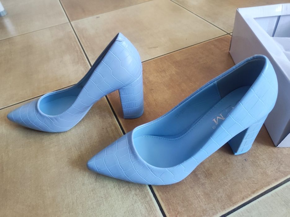 Buty czółenka nowe rozmiar 37